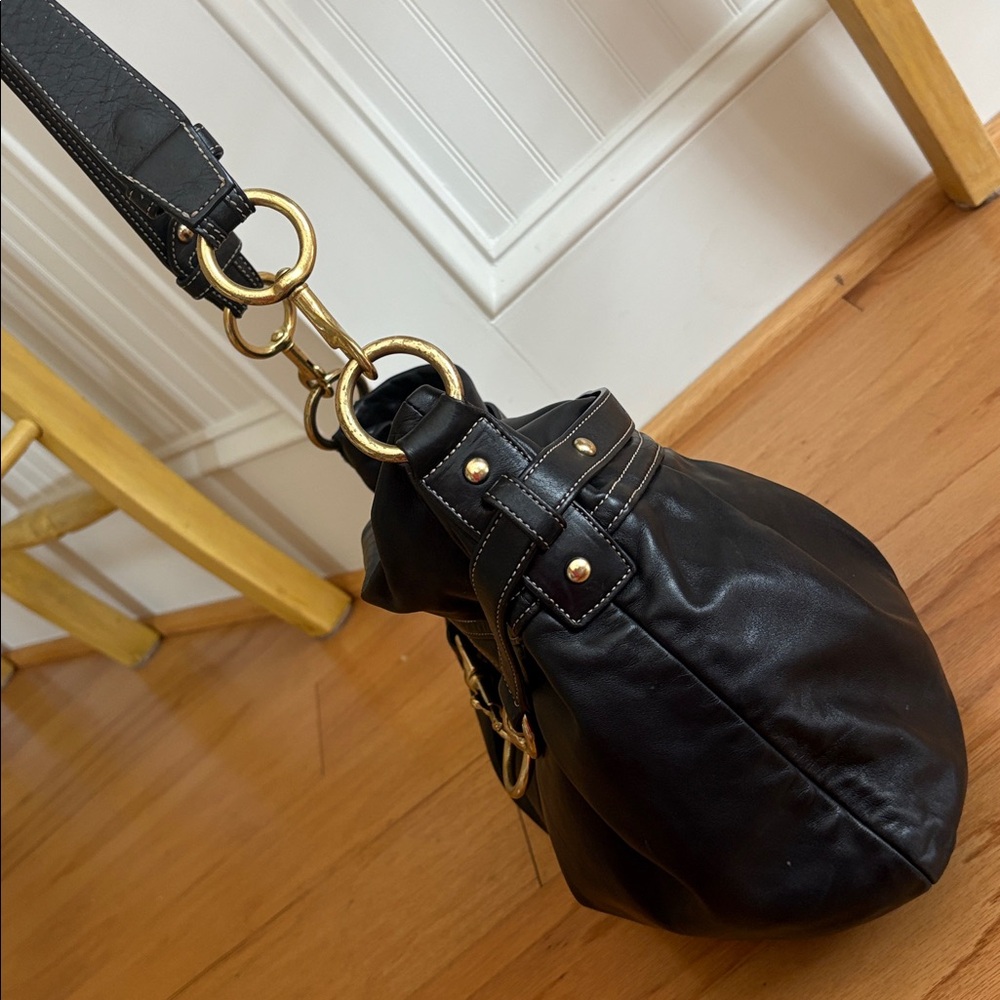 COACH vintage Hamptons Belted Hobo Shoulder Bag Y2K Black Leather Buckle Brass - Picture 5 of 16